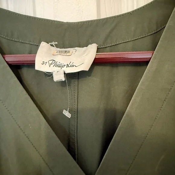 3.1 Phillip Lim Gathered Short Sleeve Midi V-Neck Utility Dress Green Size 2 - Picture 7 of 7